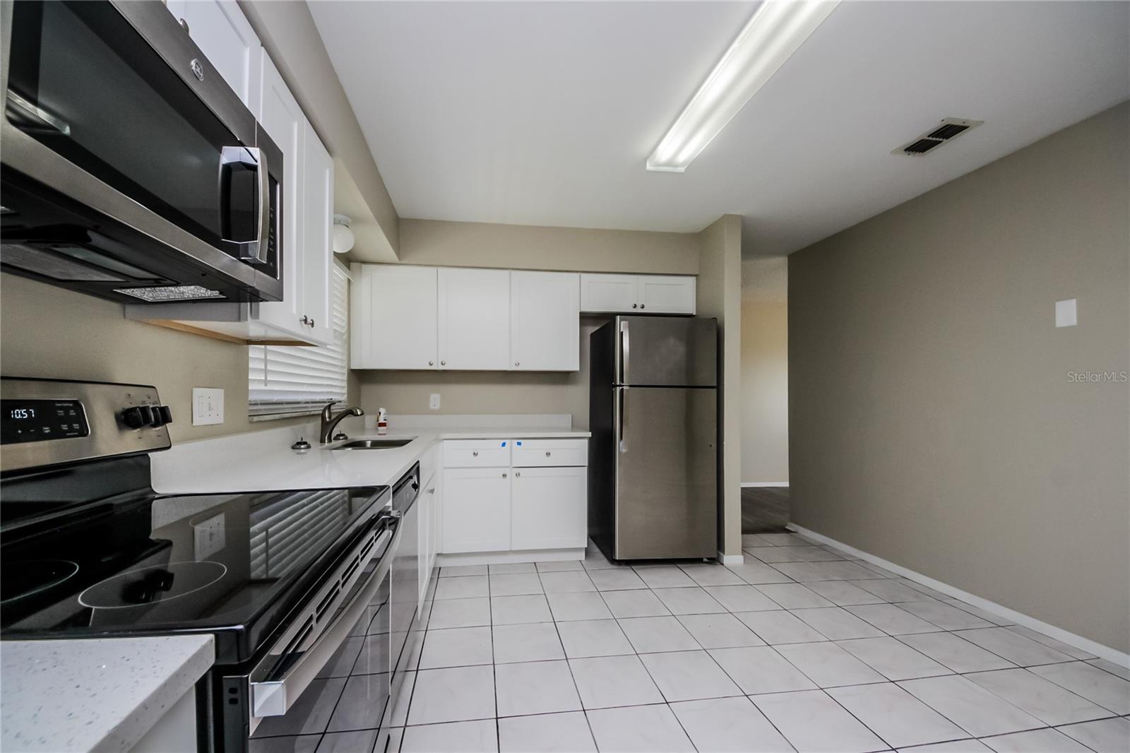 PEPPER MILL SEC 08 - Residential Lease