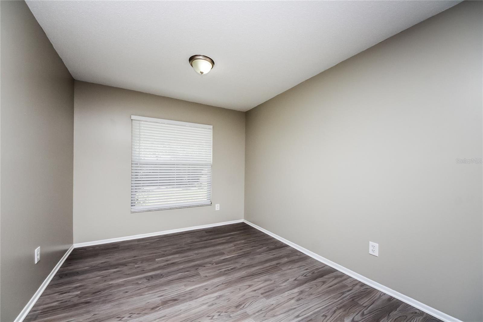 PEPPER MILL SEC 08 - Residential Lease