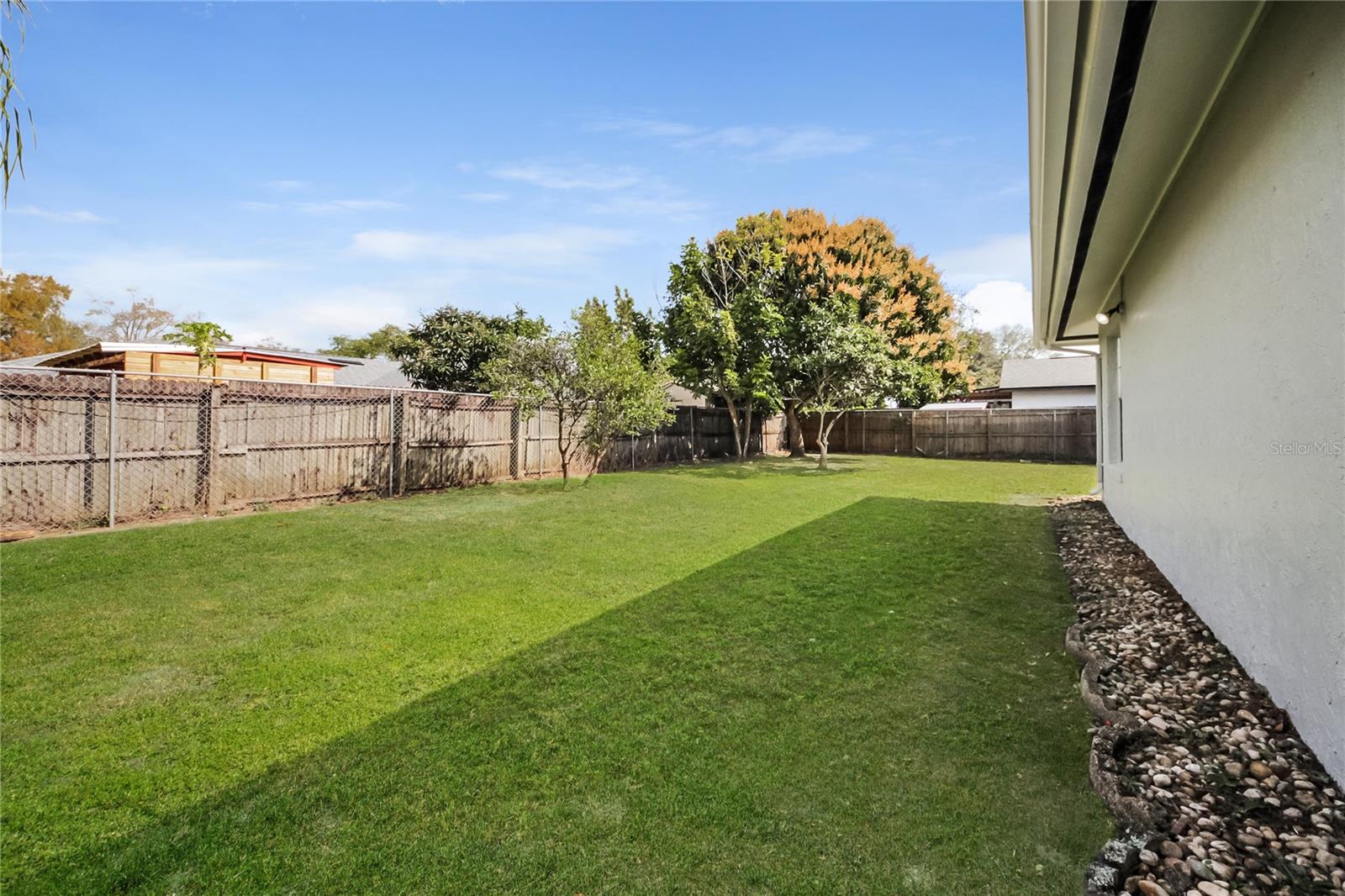 PEPPER MILL SEC 08 - Residential Lease
