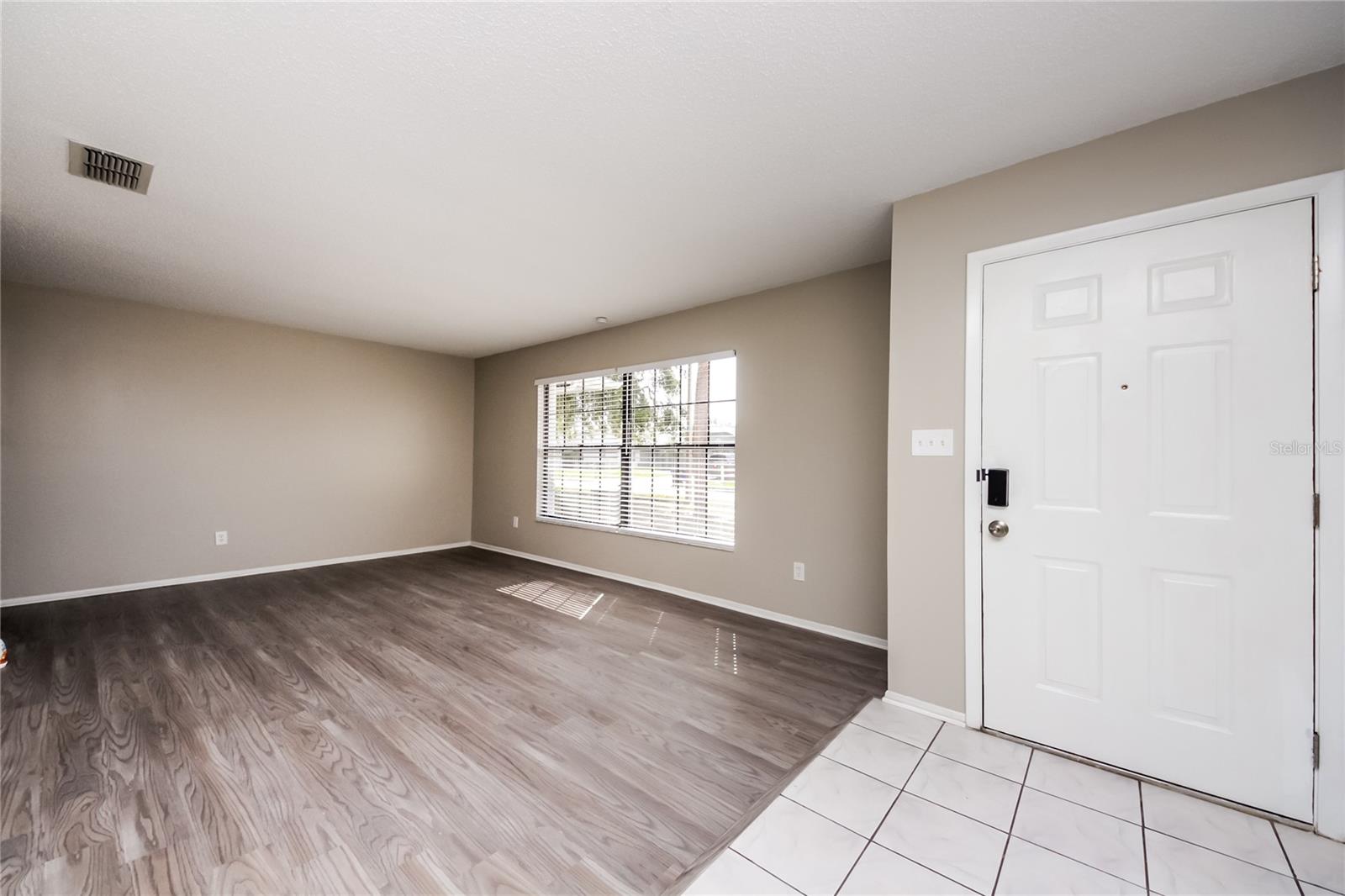 PEPPER MILL SEC 08 - Residential Lease