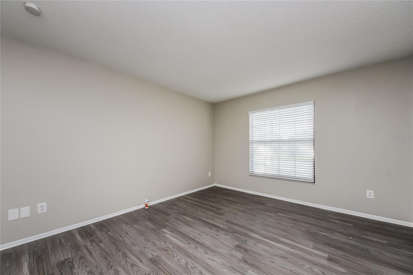 PEPPER MILL SEC 08 - Residential Lease