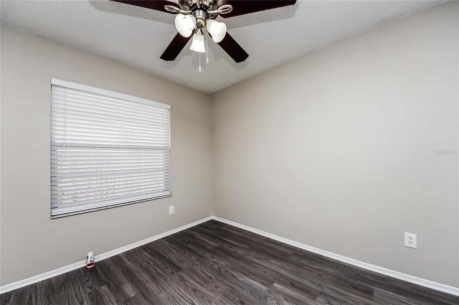 PEPPER MILL SEC 08 - Residential Lease
