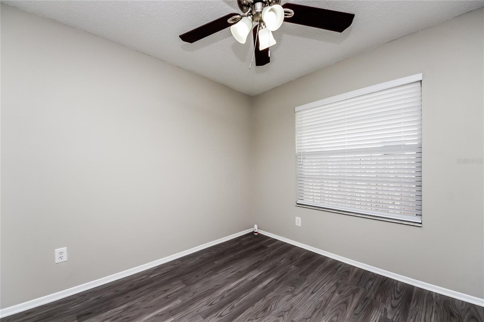 PEPPER MILL SEC 08 - Residential Lease
