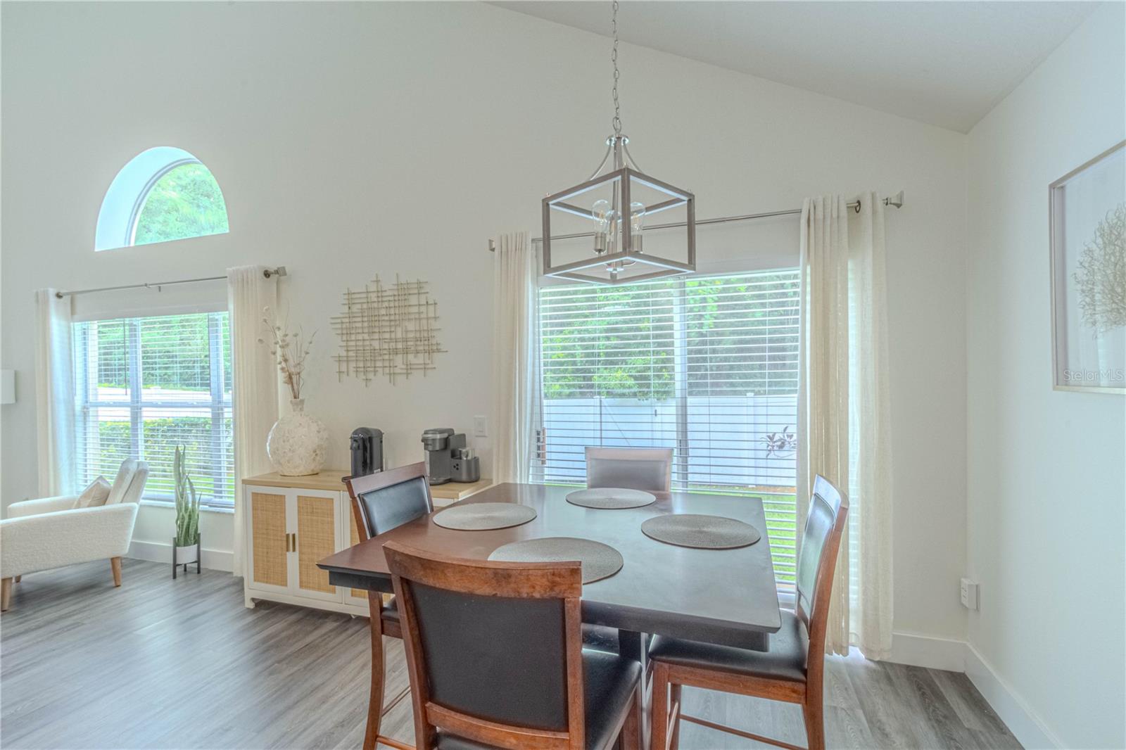 LOST LAKE ESTATES - Residential