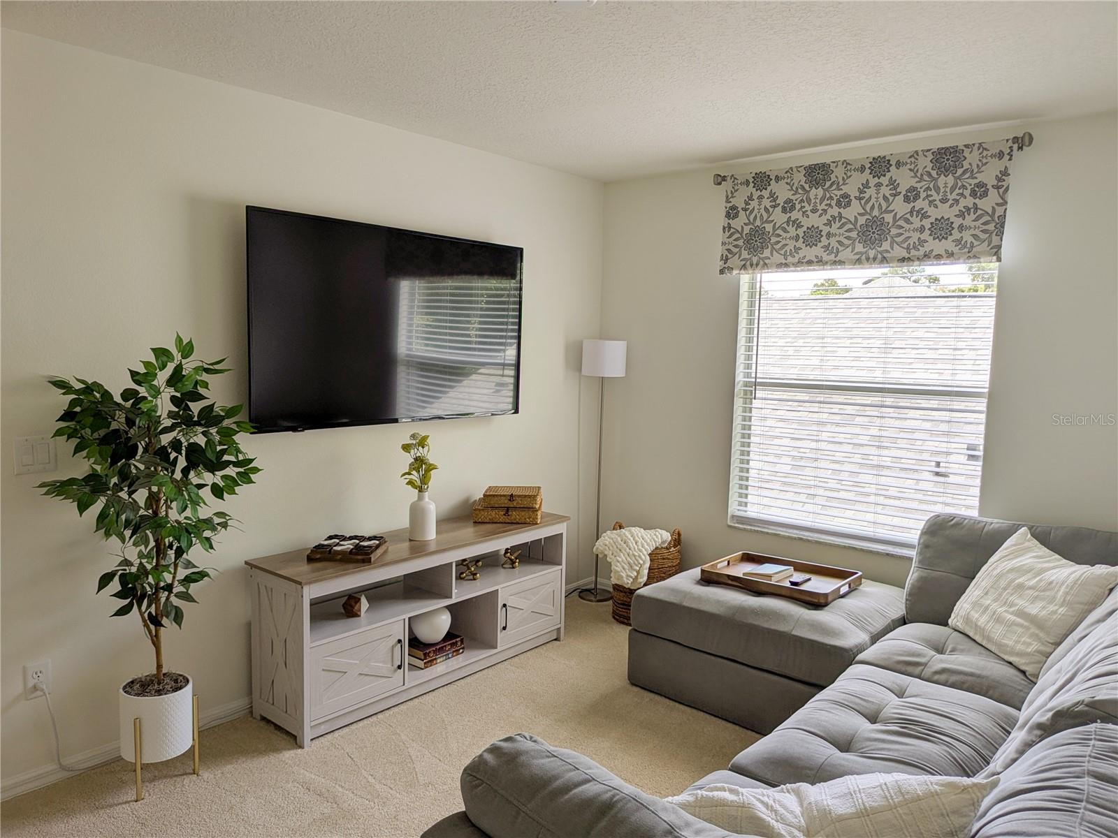 LOST LAKE ESTATES - Residential