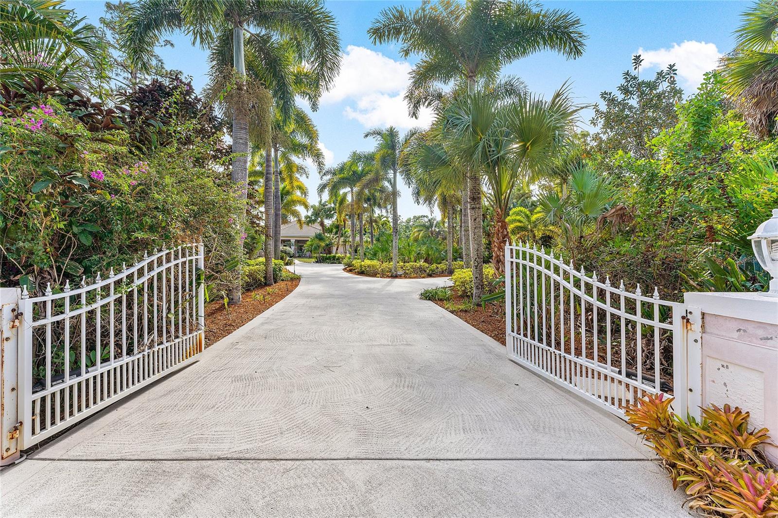 13200 BRIDGEWOOD DRIVE