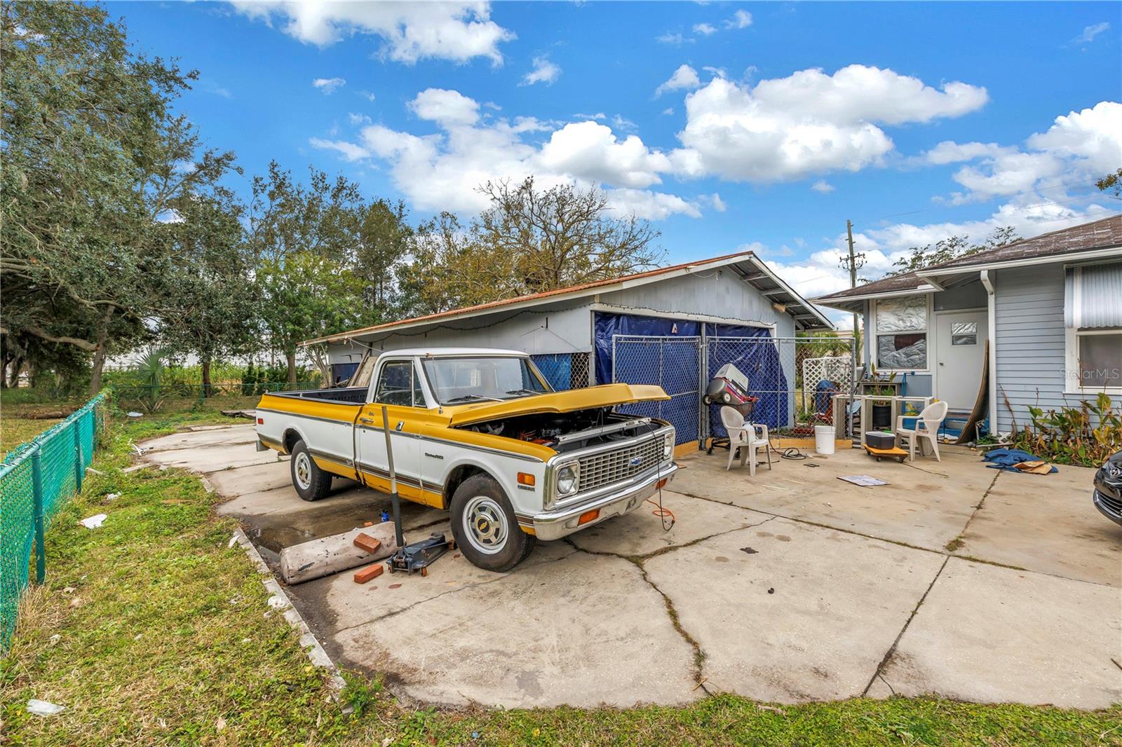 TARPON SPGS ENTERPRISES - Land