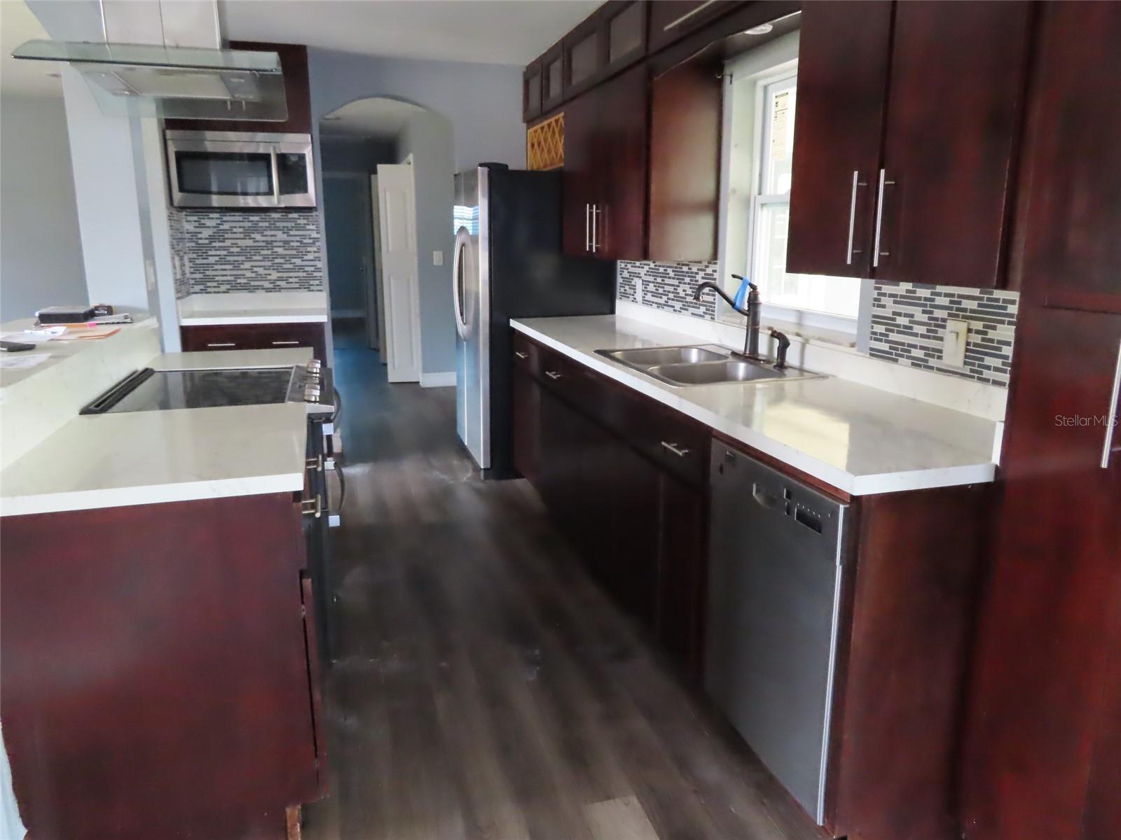 LAKE GIBSON ESTATES - Residential