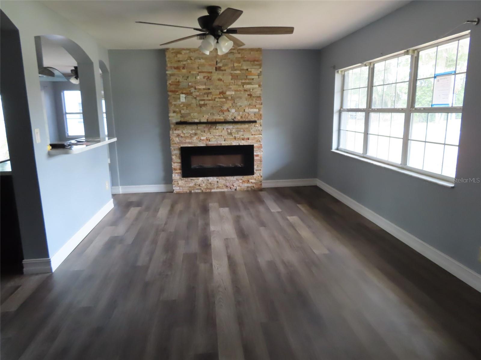 LAKE GIBSON ESTATES - Residential