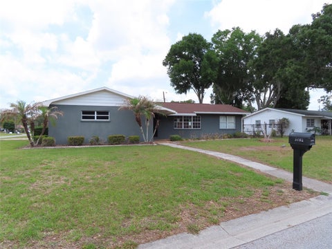 Photo of 5702 Jacaranda Avenue, Lakeland, FL 33809 (MLS # TB8507964)