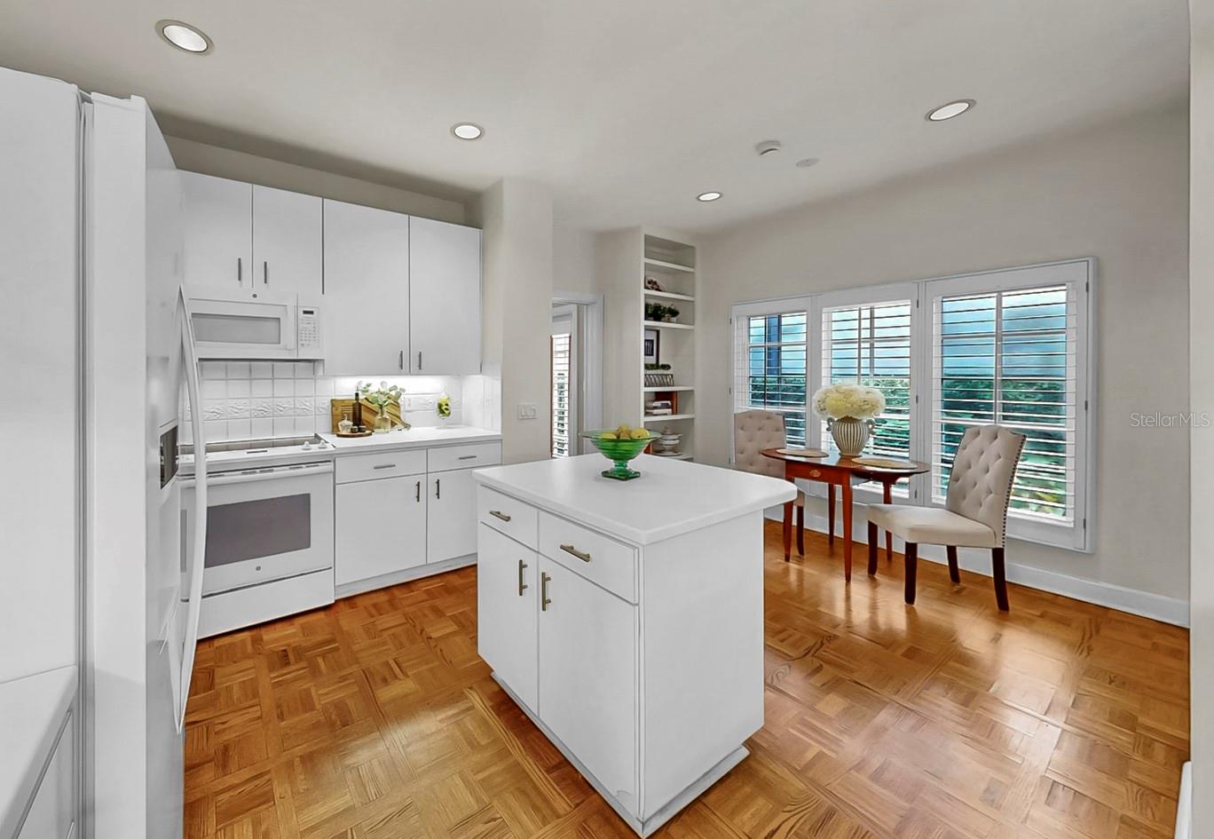 ADESTE A CONDO - Residential