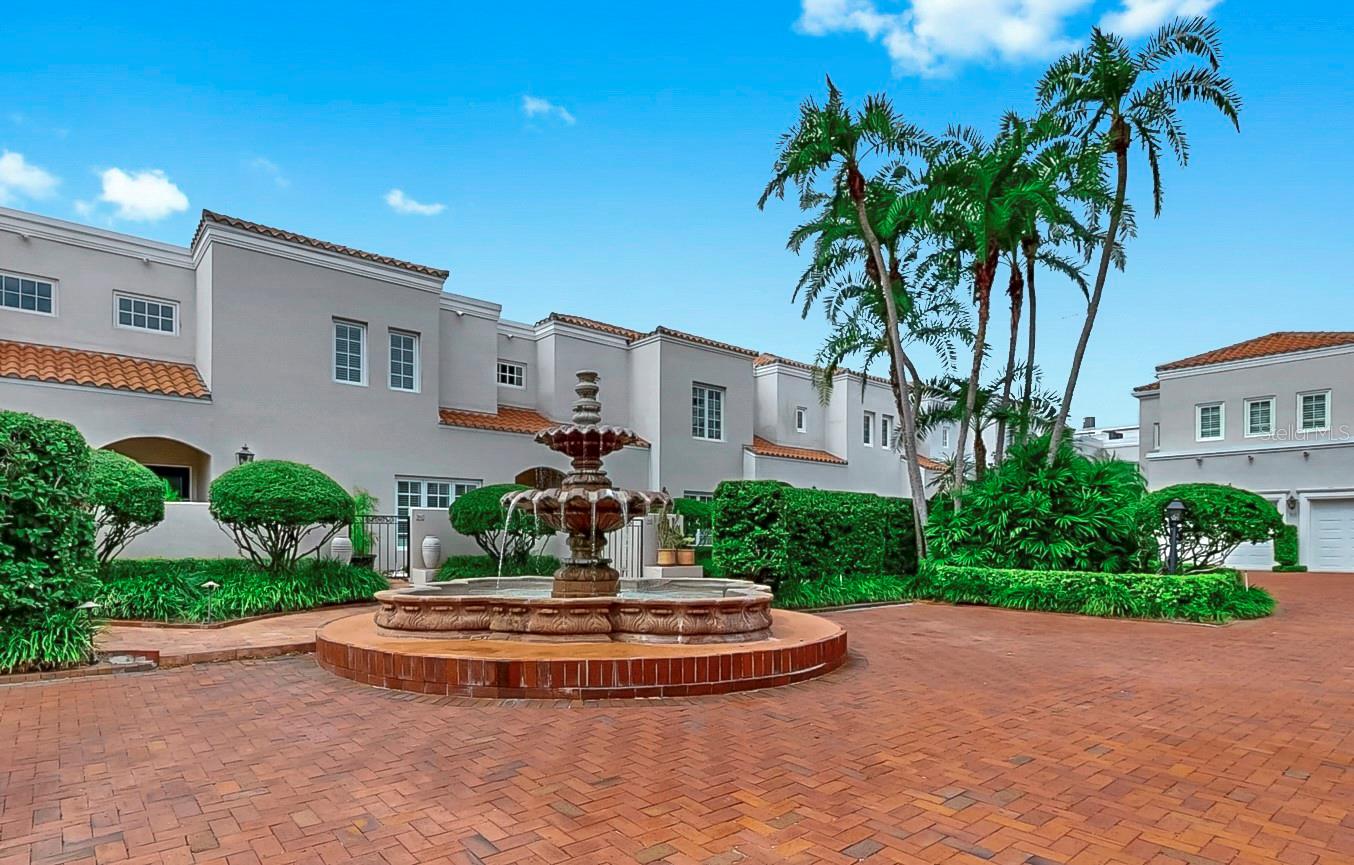 ADESTE A CONDO - Residential