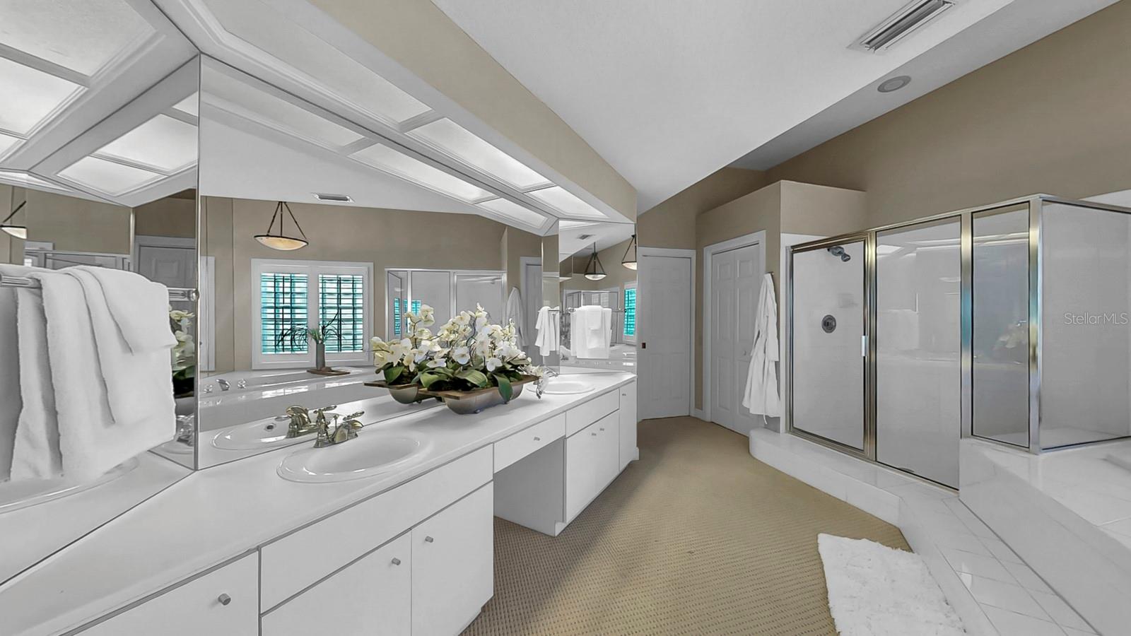 ADESTE A CONDO - Residential