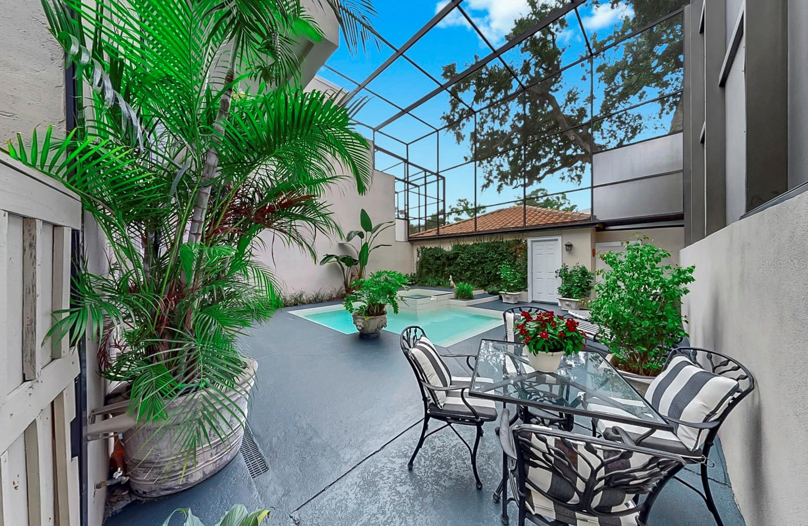 ADESTE A CONDO - Residential