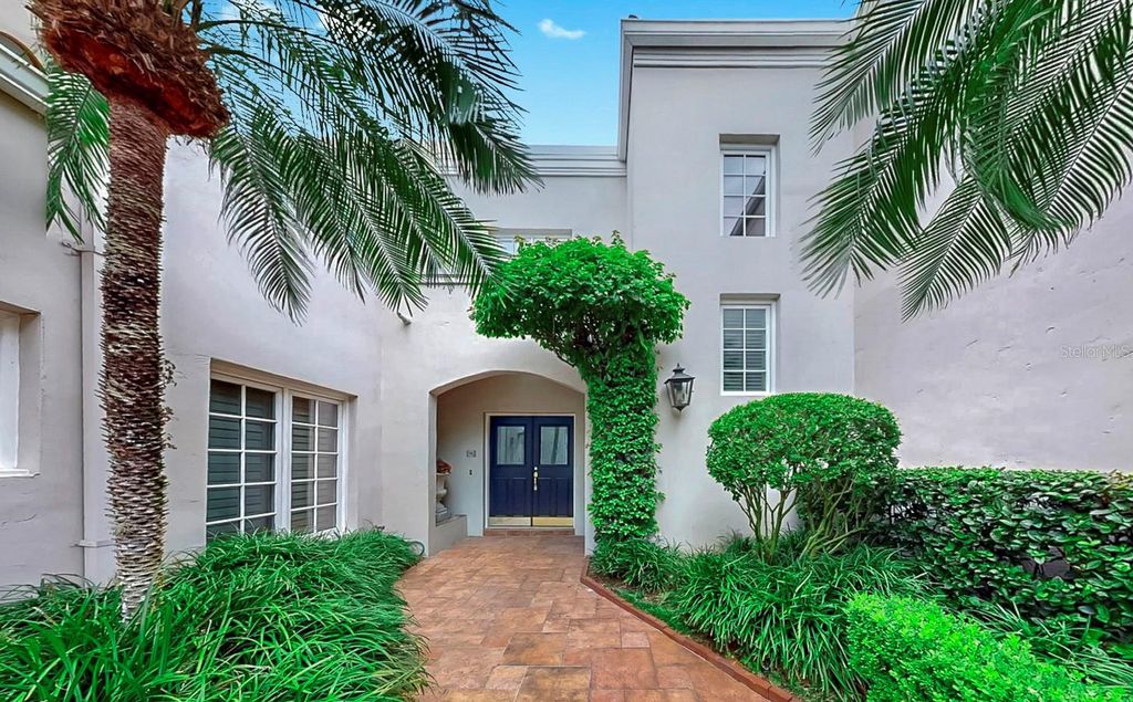 Photo of 4945 Bayshore Boulevard #4945, Tampa, FL 33611 (MLS # TB8423287)