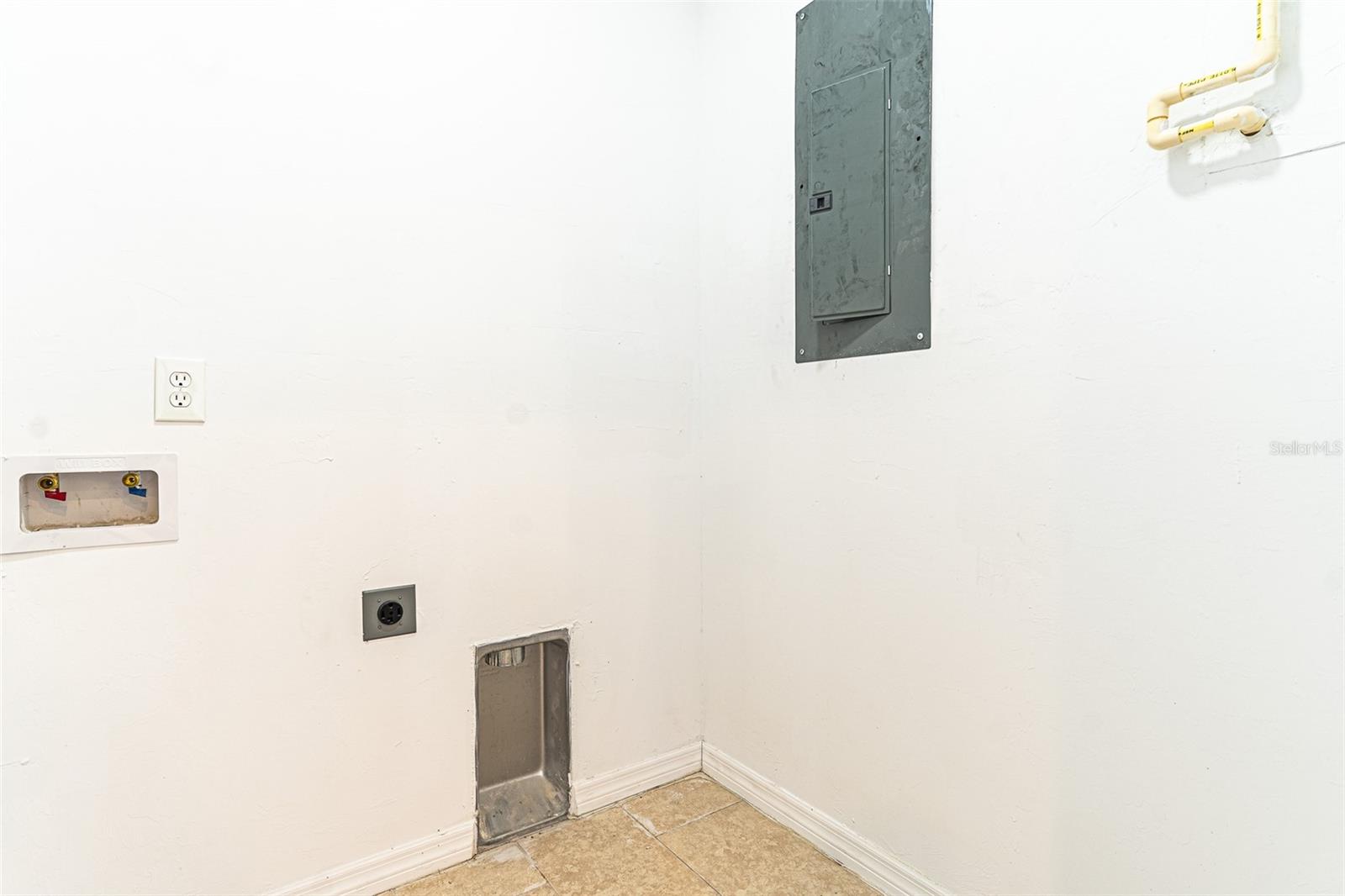 HIGHLANDS PARK ESTATE - Residential