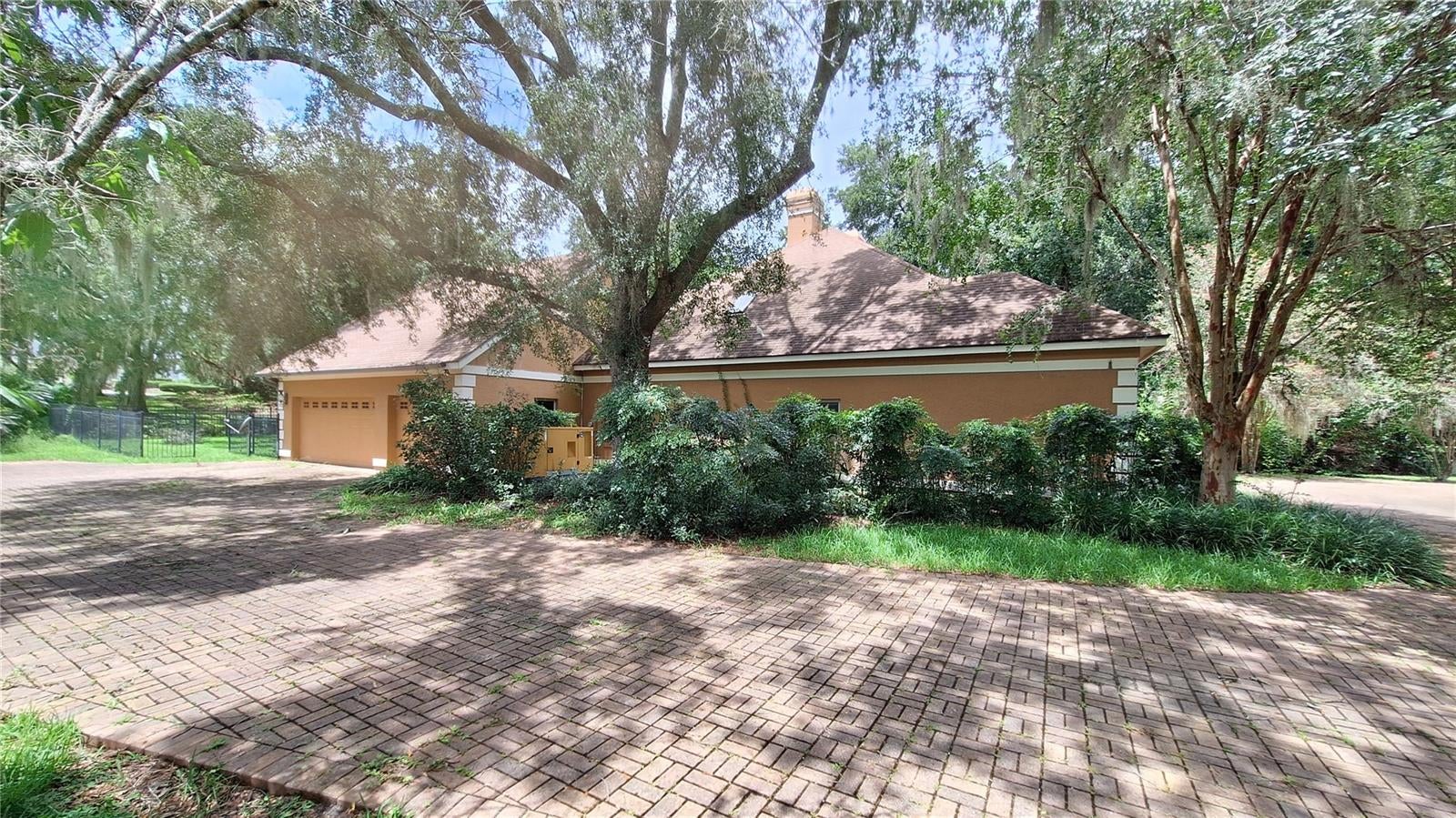 2210 SE LAUREL RUN DRIVE