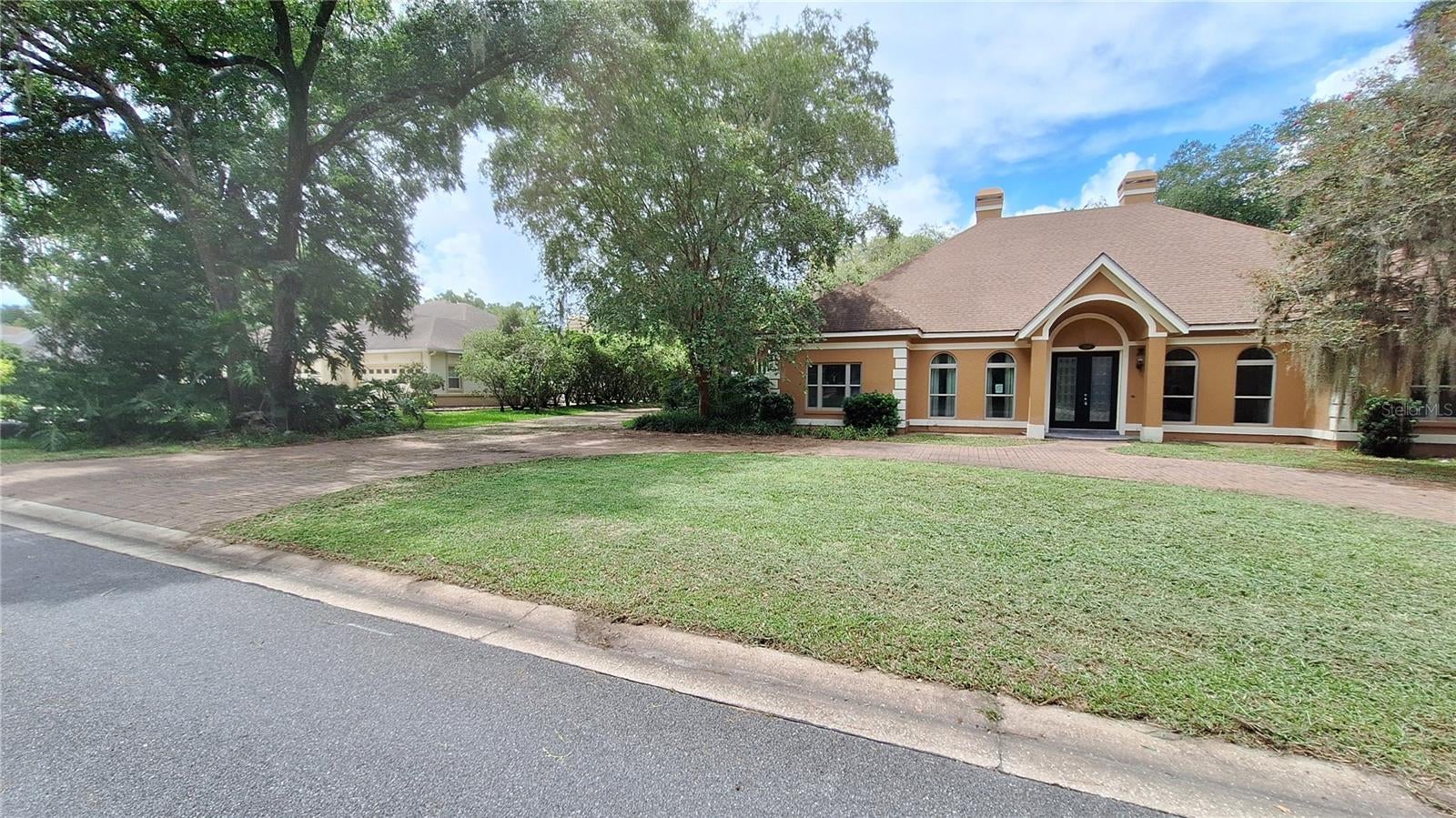 2210 SE LAUREL RUN DRIVE