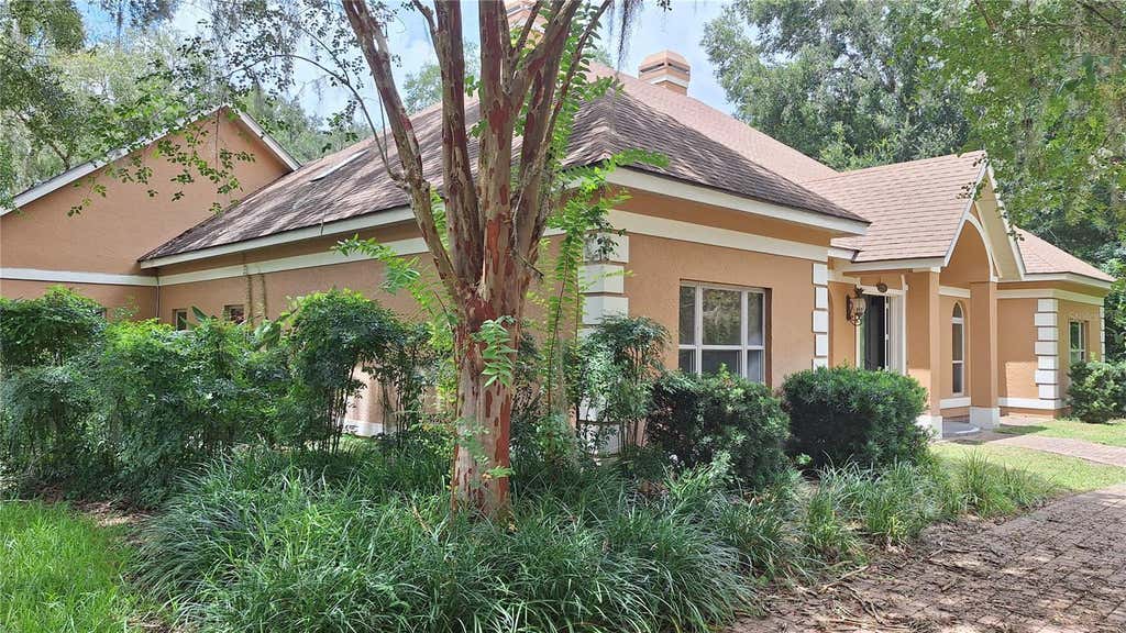 Photo of 2210 SE Laurel Run Drive, Ocala, FL 34471 (MLS # OM730109)