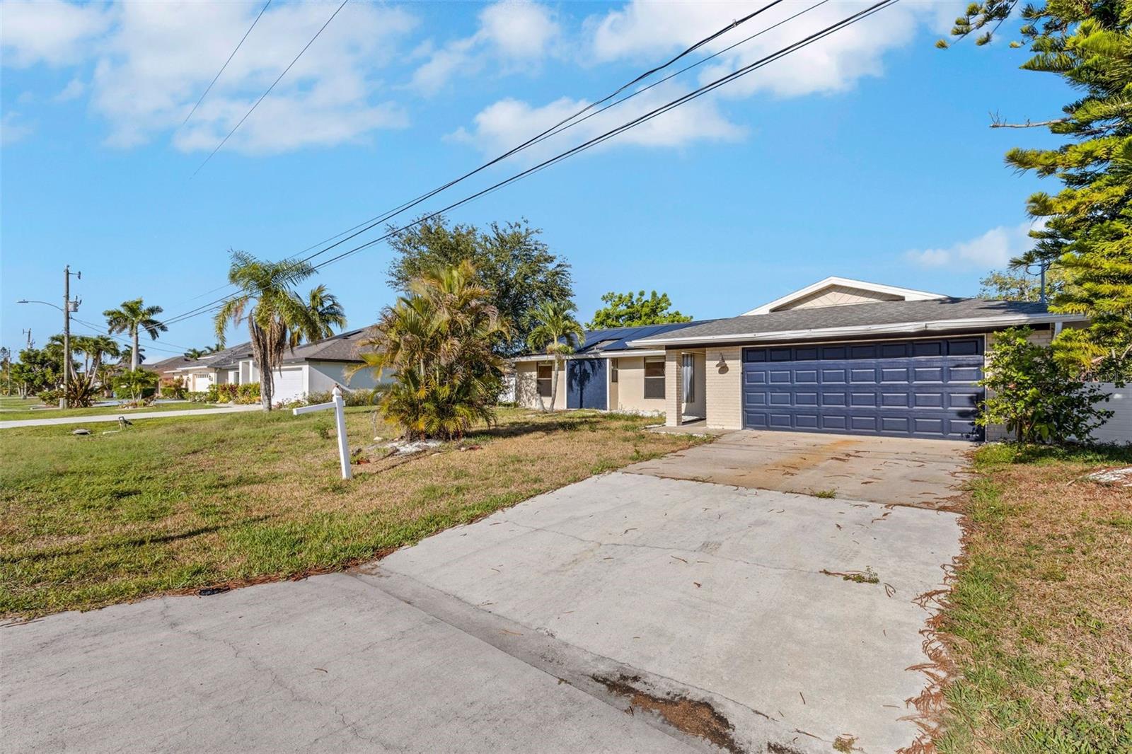 910 SE 23RD PLACE