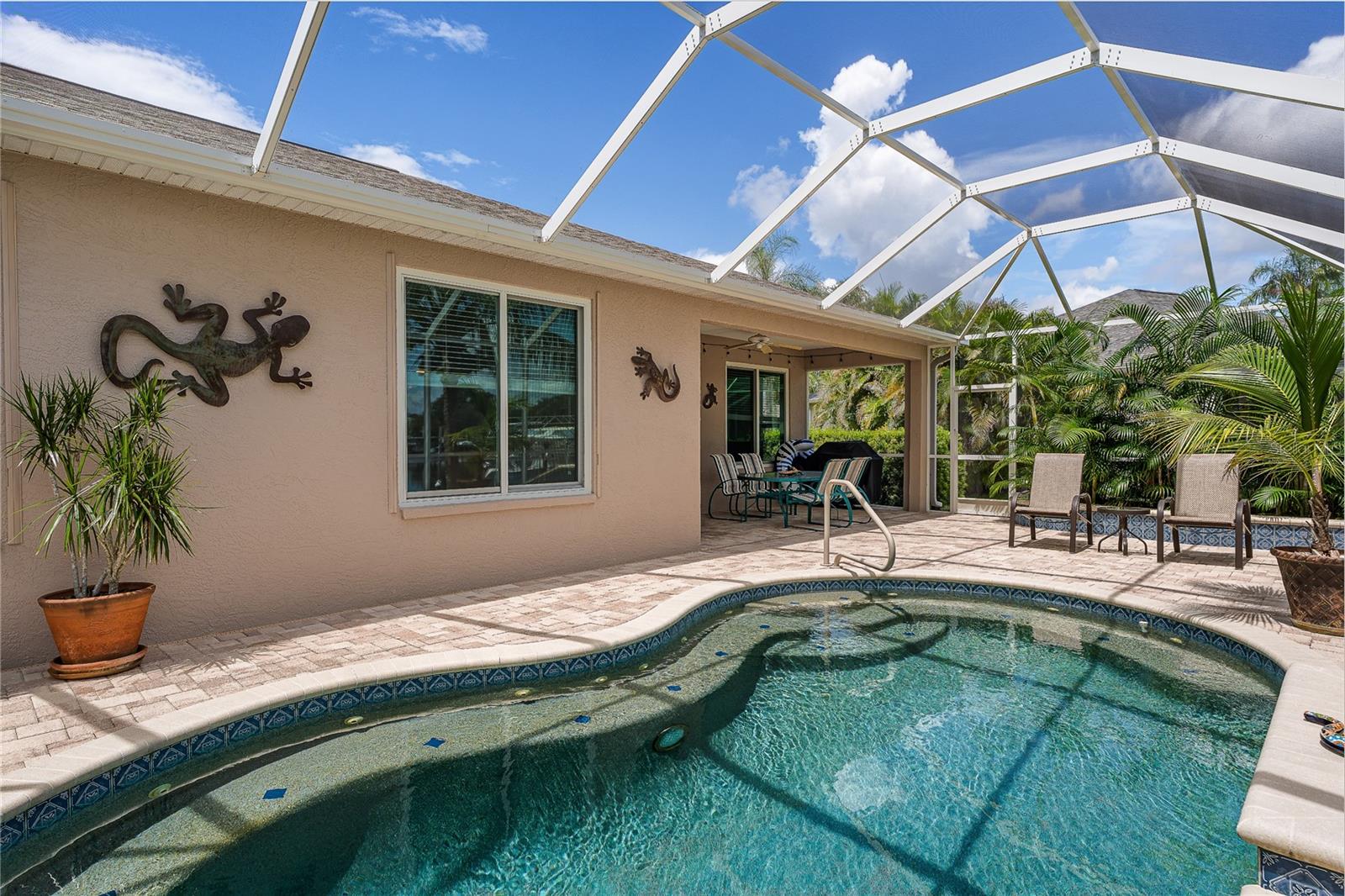 RIVERDALE RESUBDIVIDED - Residential