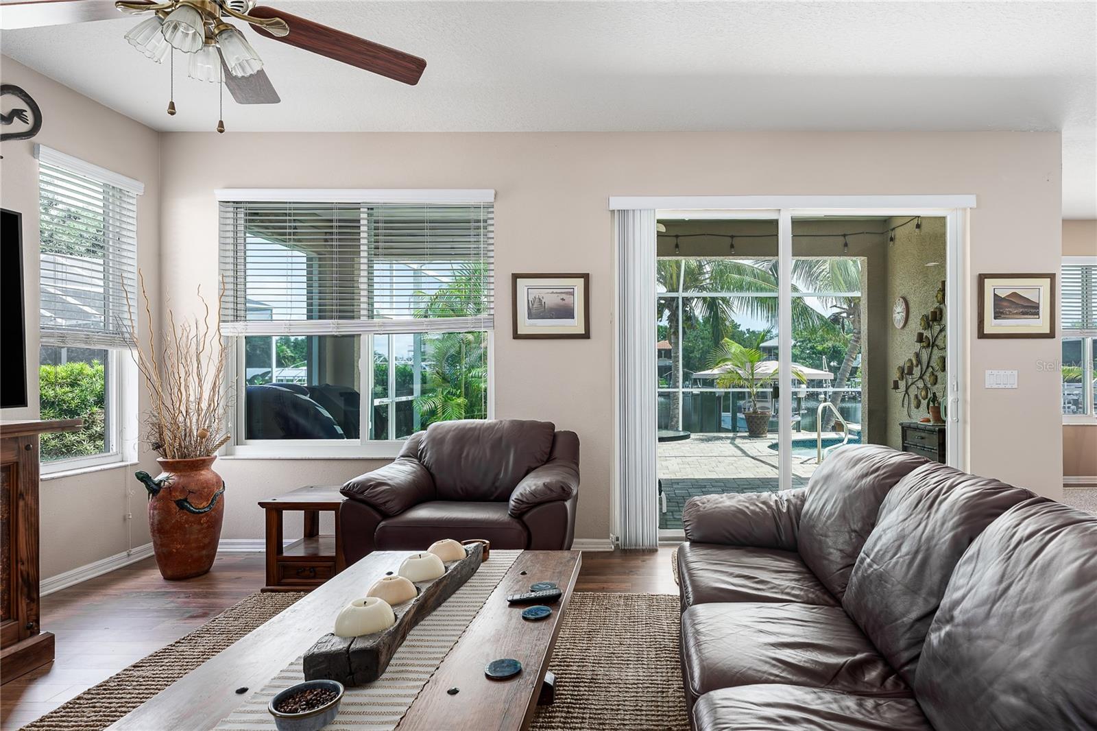 RIVERDALE RESUBDIVIDED - Residential