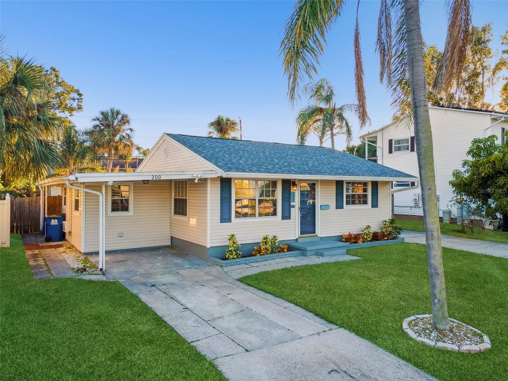 Photo of 200 82nd Avenue N, St Petersburg, FL 33702 (MLS # O6360959)