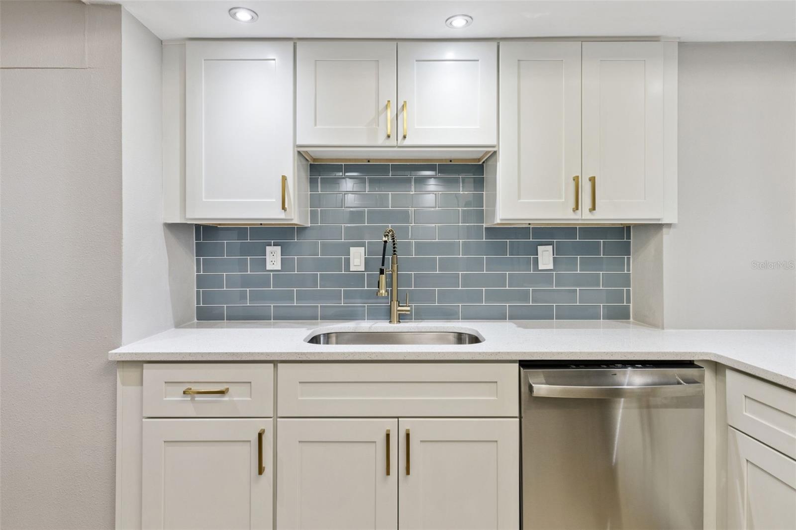 RIO VISTA - Residential