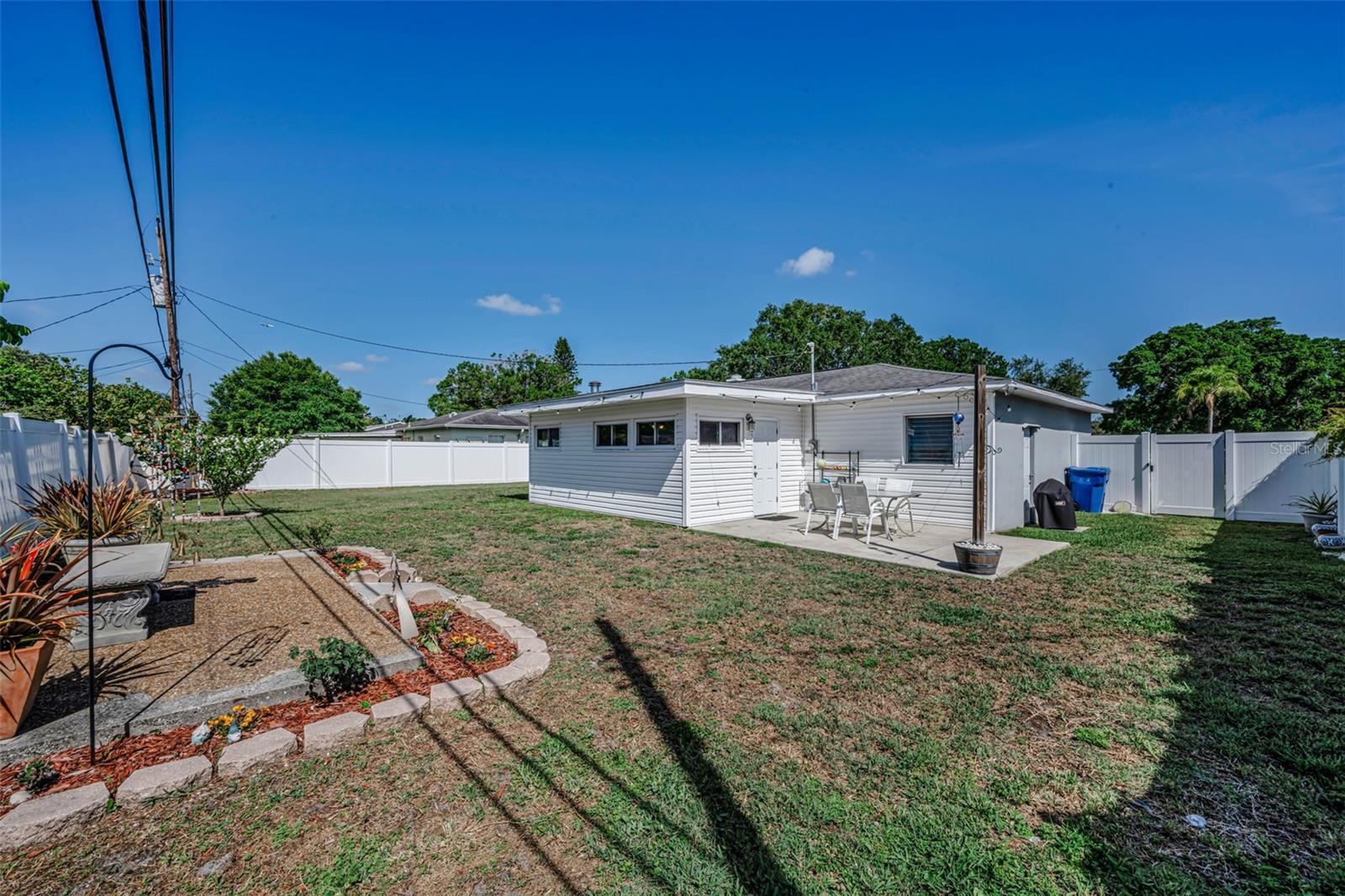 MEADOW LAWN 2ND ADD - Residential