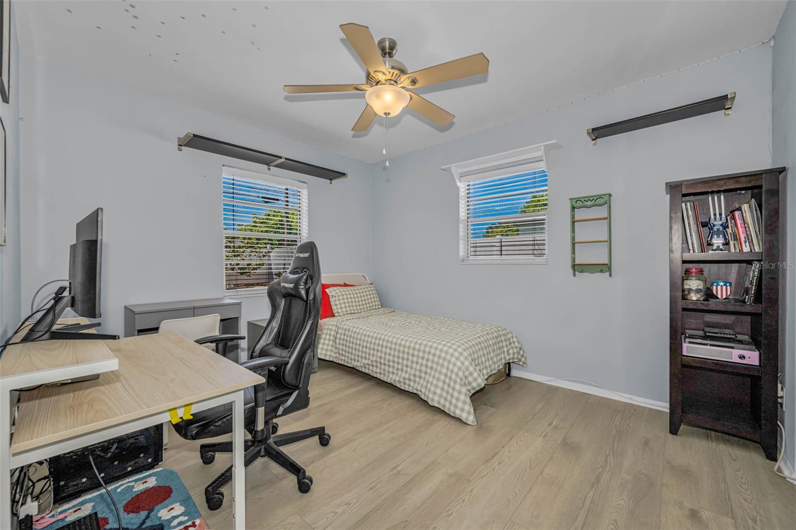 MEADOW LAWN 2ND ADD - Residential