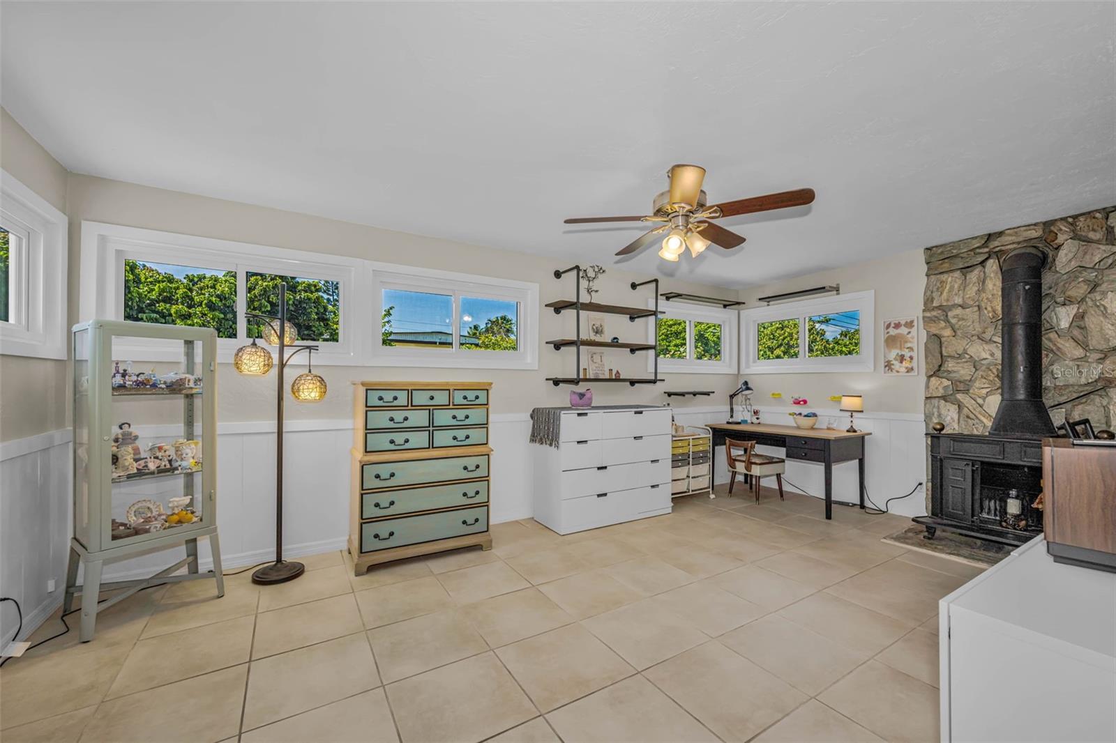 MEADOW LAWN 2ND ADD - Residential