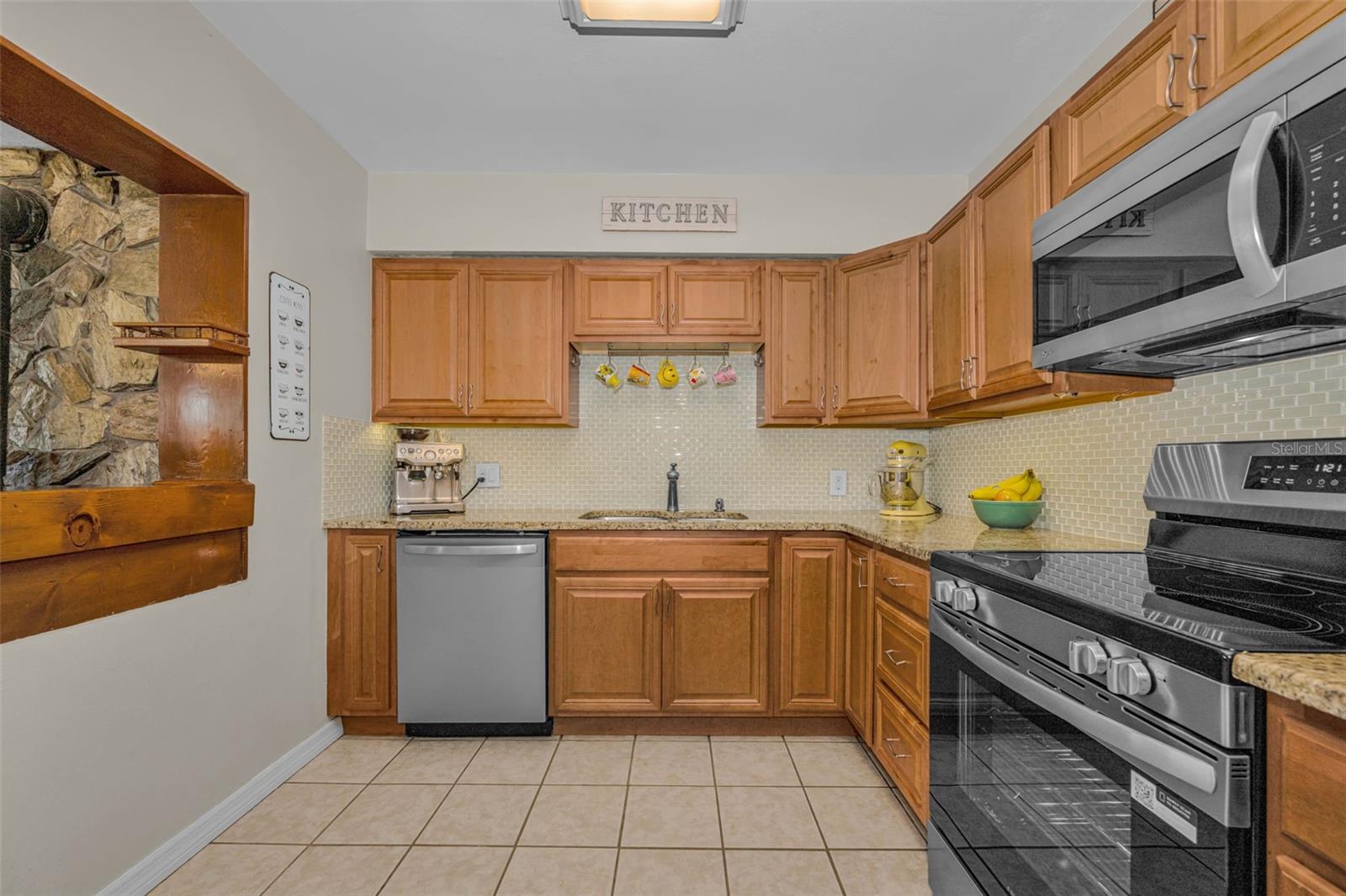 MEADOW LAWN 2ND ADD - Residential