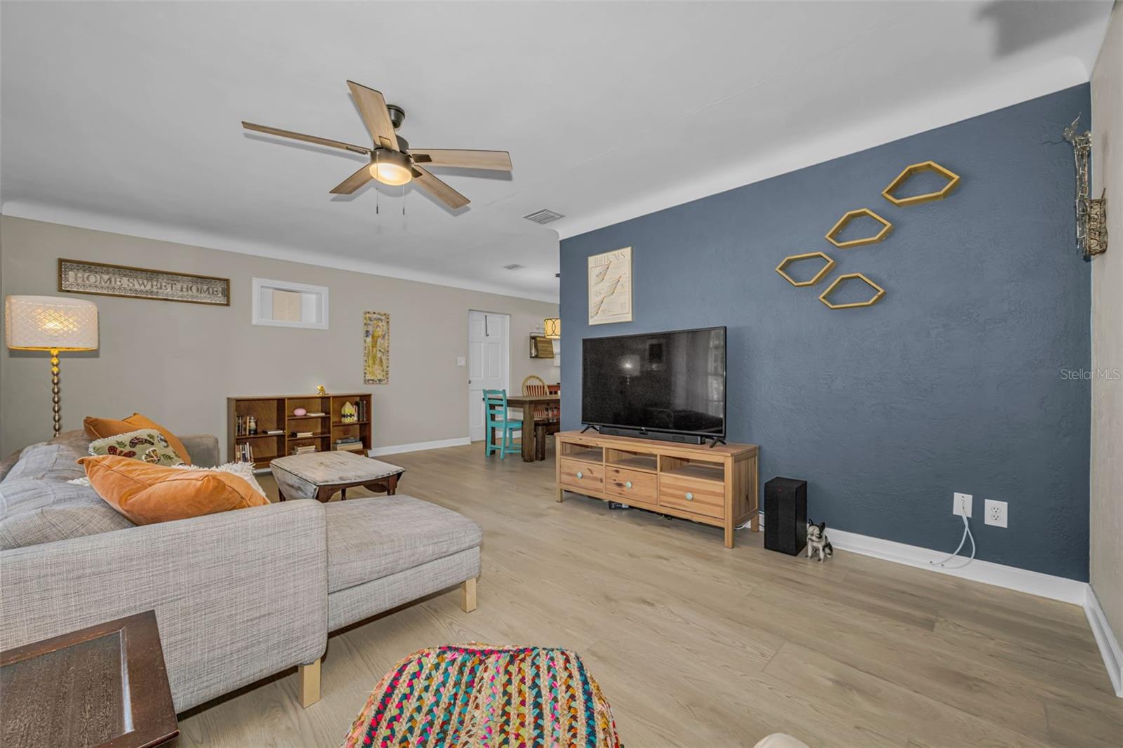 MEADOW LAWN 2ND ADD - Residential