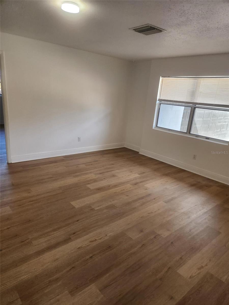 4340 ROSEHILL AVENUE