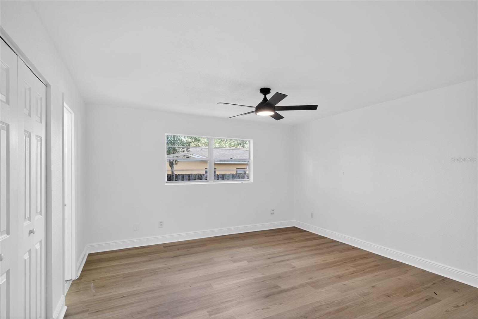 WHISPERING LAKES SEC 03 PT 04 - Residential