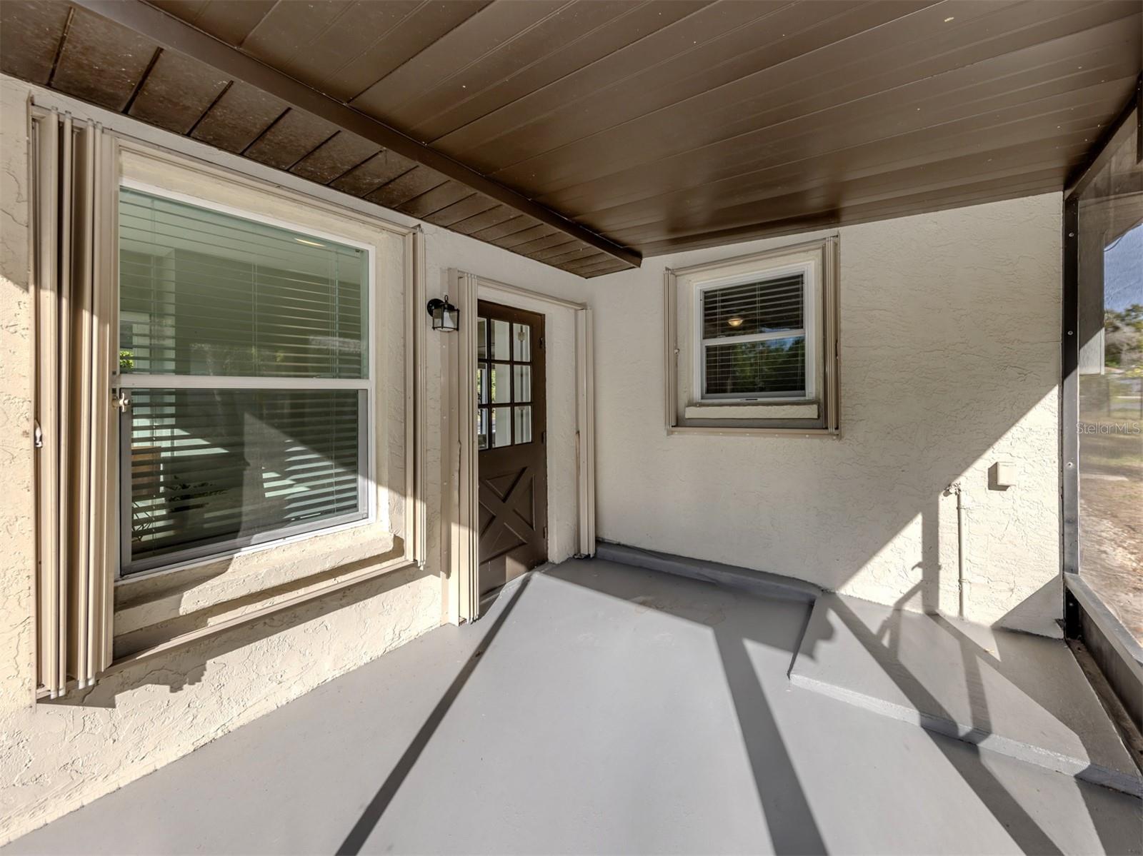 SOUTH VENICE - Residential