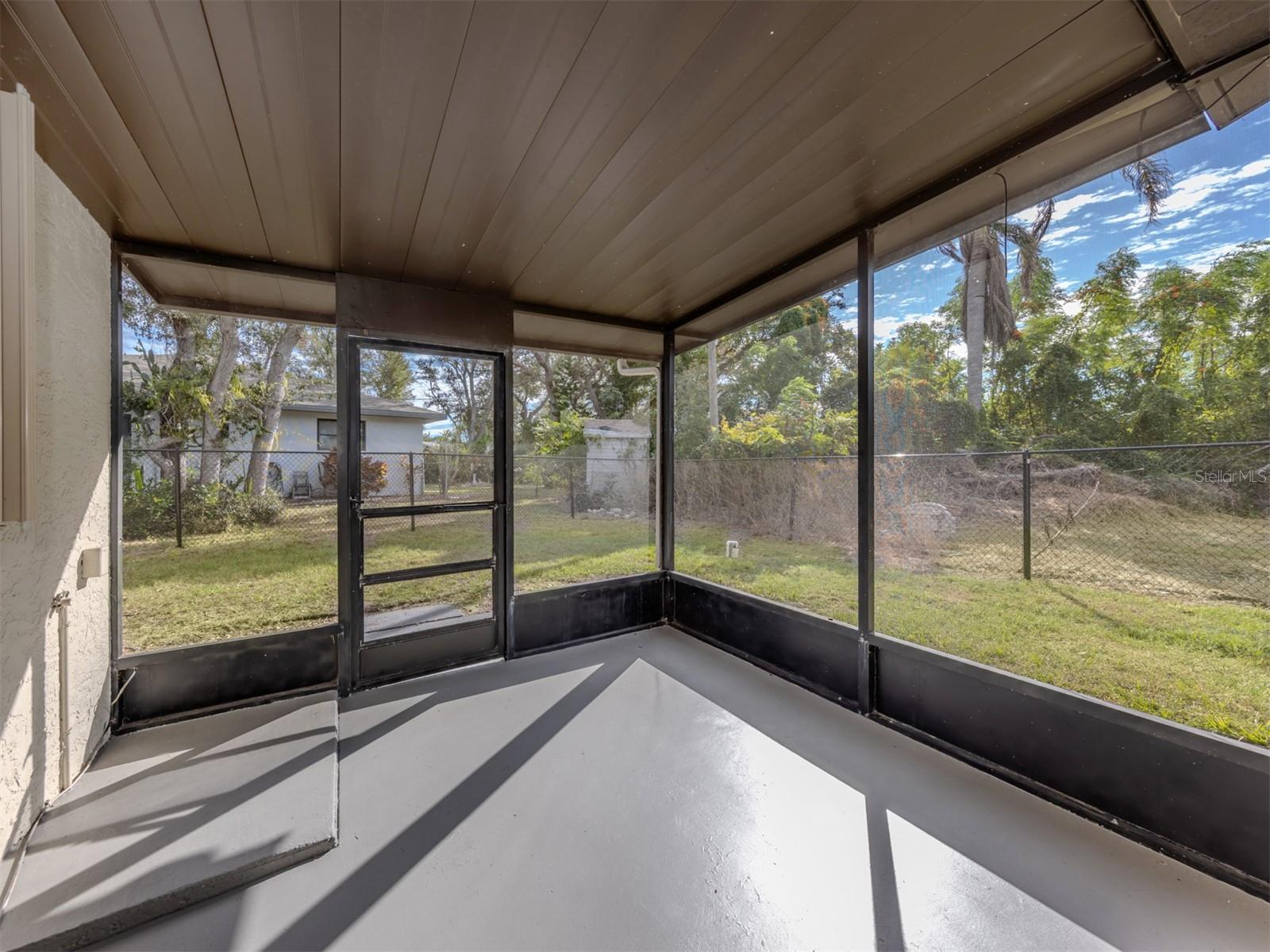 SOUTH VENICE - Residential