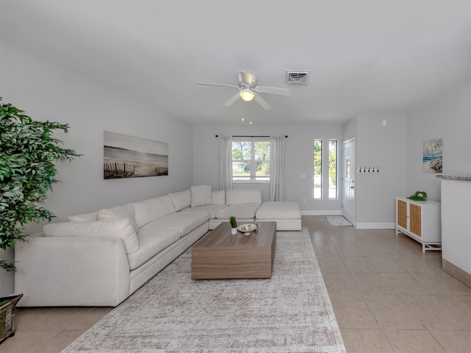 SOUTH VENICE - Residential