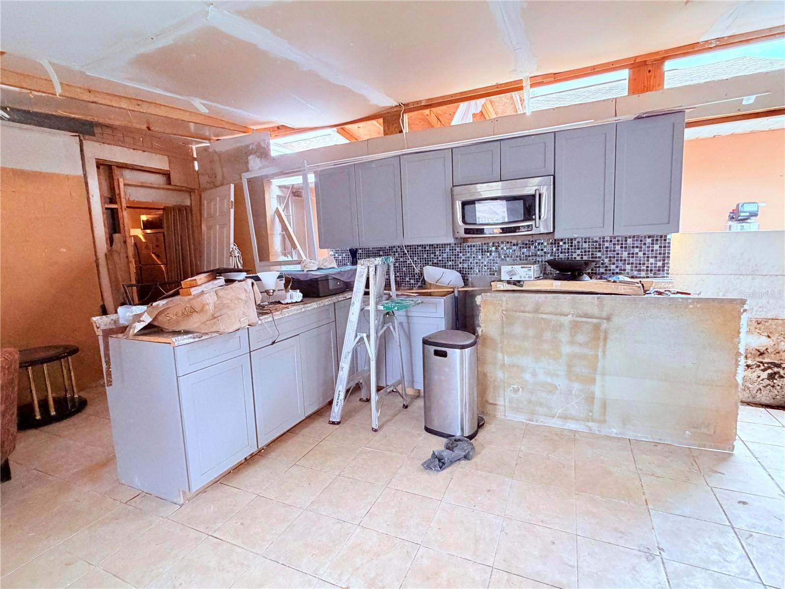 DELTONA LAKES UNIT 65 - Residential