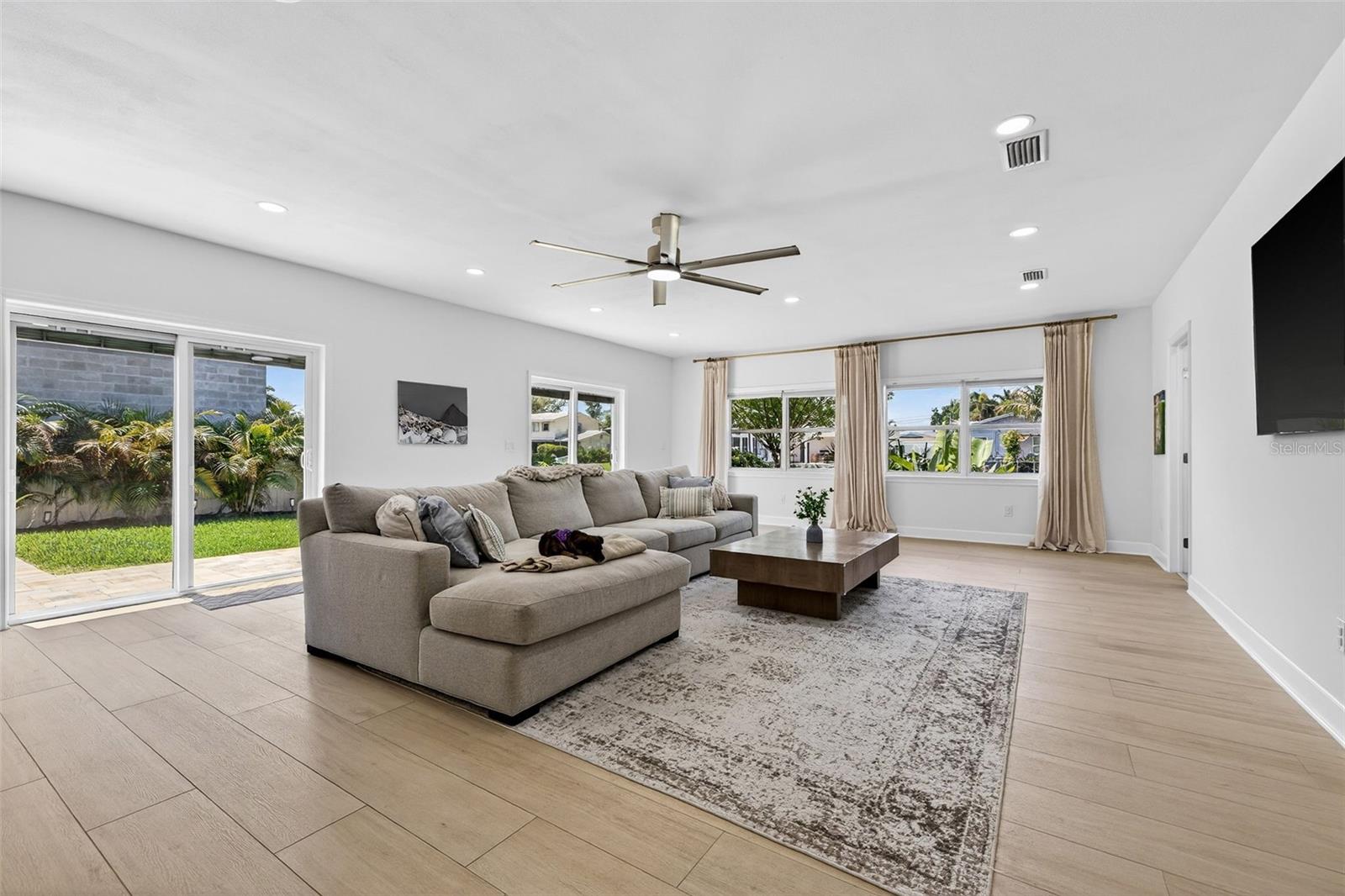 PATRICIAN POINT - Residential