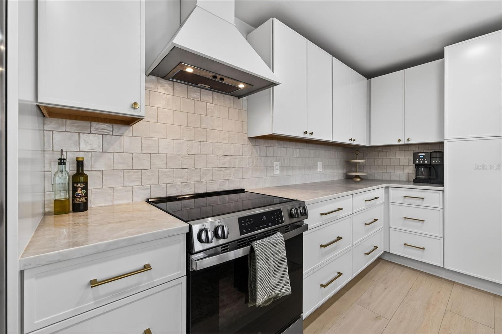 PATRICIAN POINT - Residential