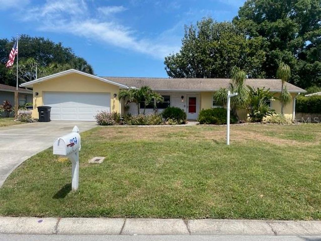 Photo of 2134 Mckinley Street, Clearwater, FL 33765 (MLS # TB8503139)