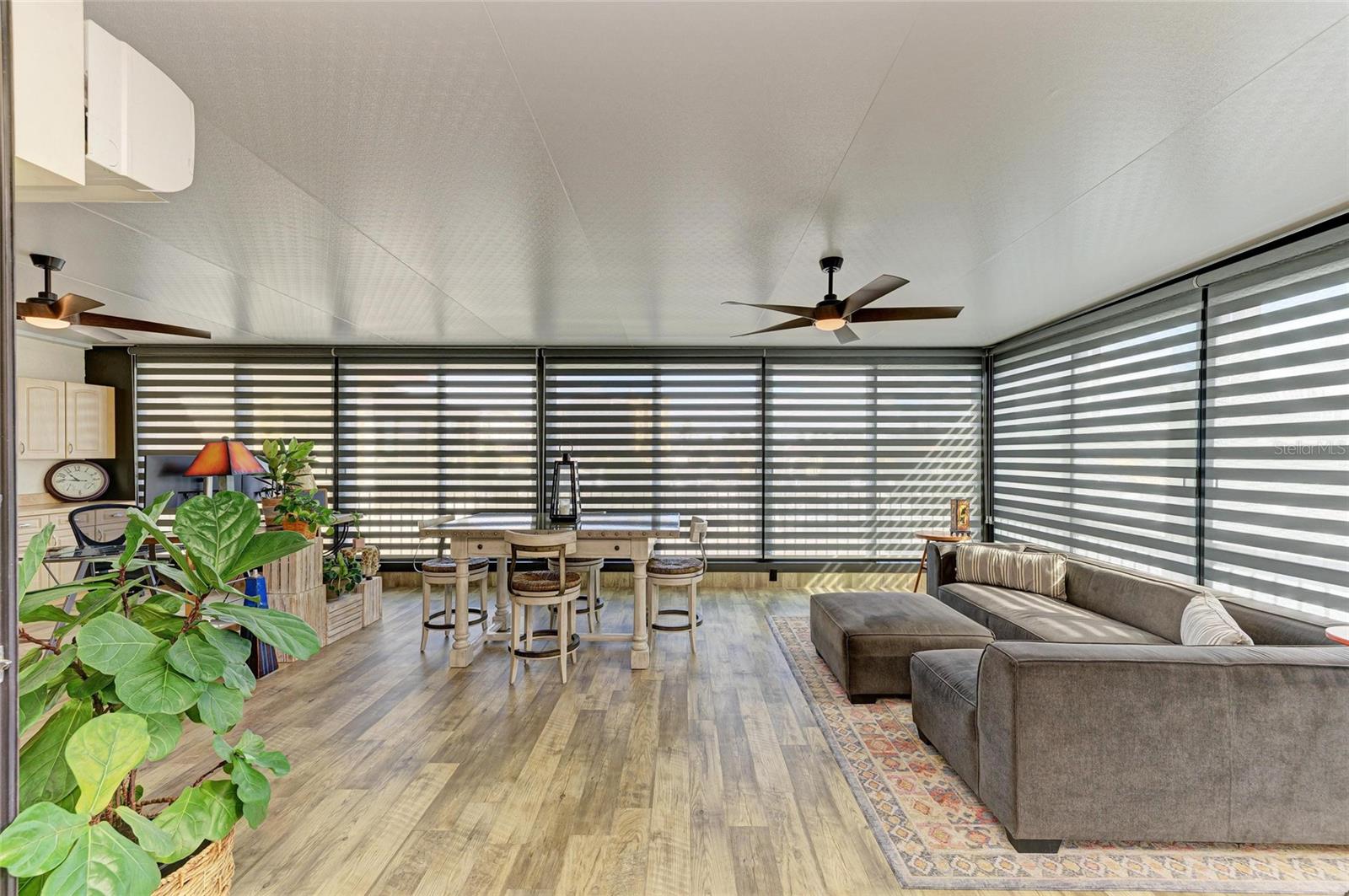 MARINA SOUTH SHORE CONDO - Residential