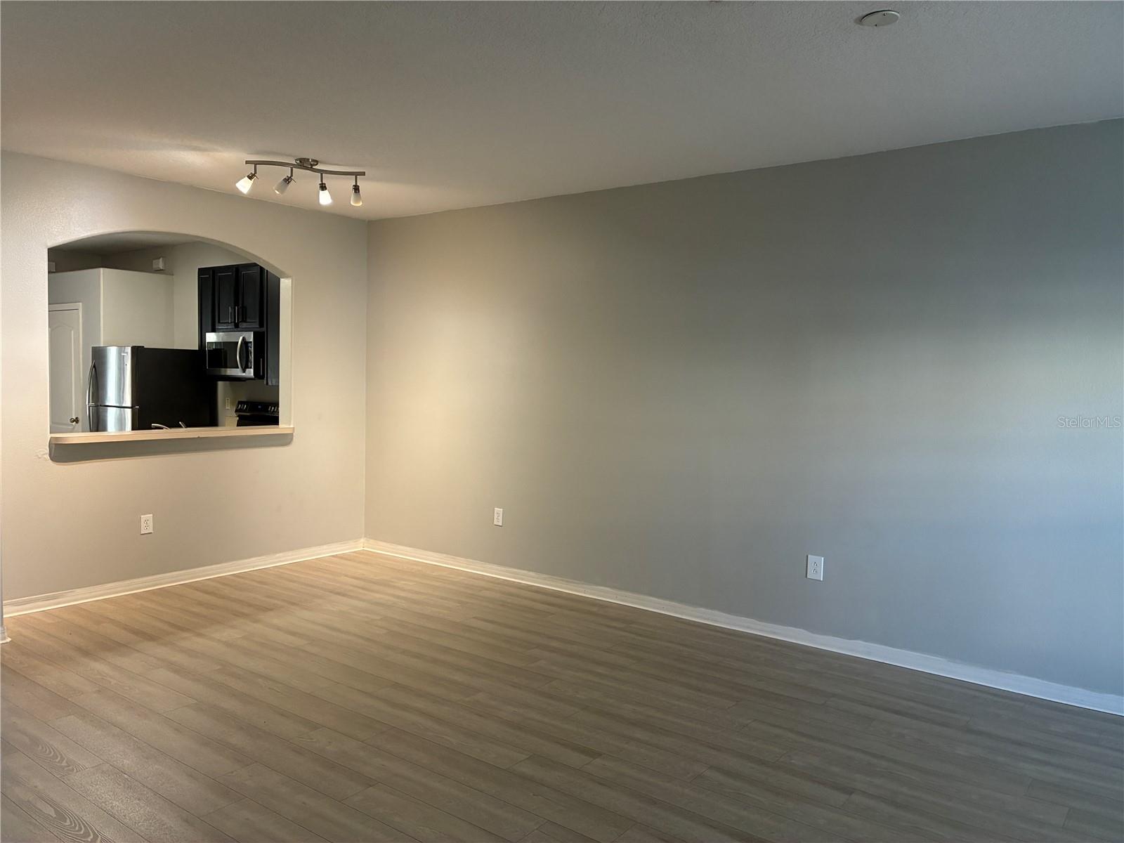 MEADOW POINTE 03 PRCL UU - Residential Lease