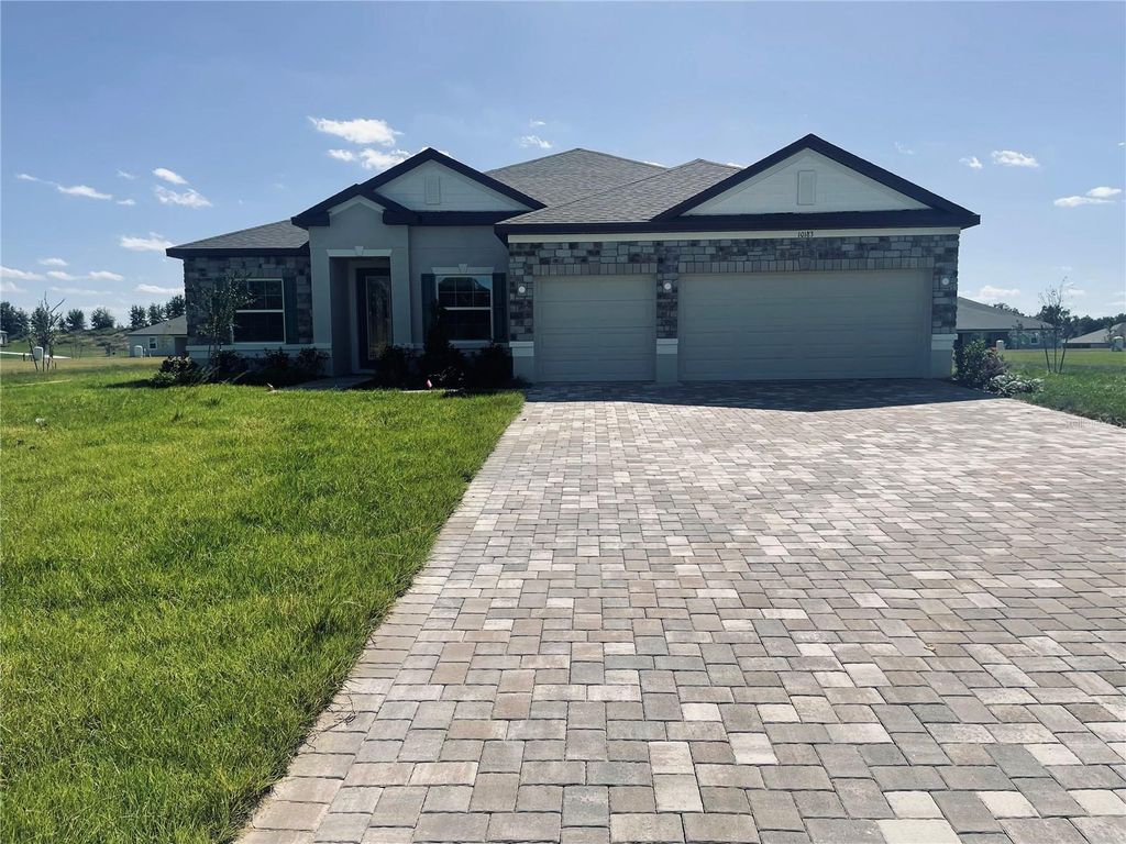 Photo of 10183 White Magnolia Square, Thonotosassa, FL 33592 (MLS # O6362829)