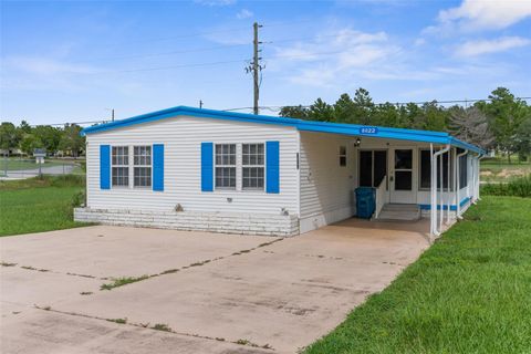 Photo of 8022 Eastern Circle Drive, Brooksville, FL 34613 (MLS # TB8422540)