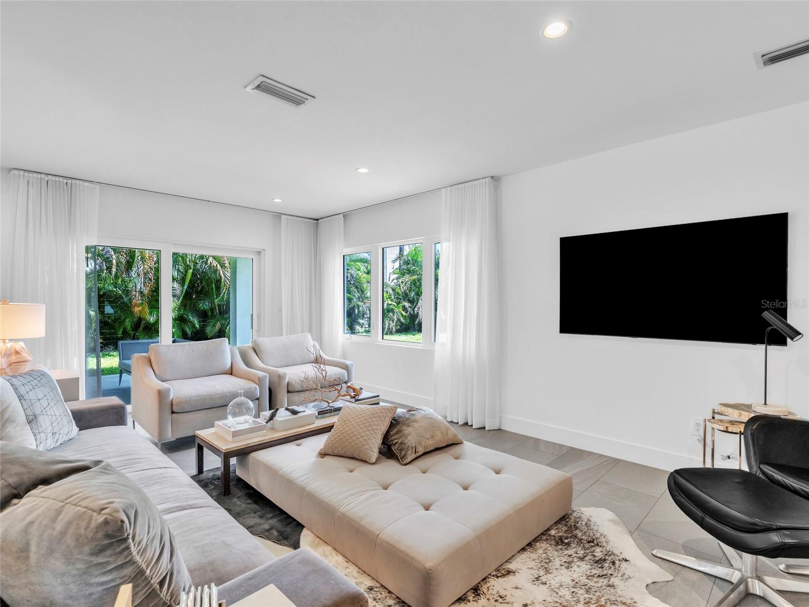 HARSHAW LAKE REP ADD - Residential Lease