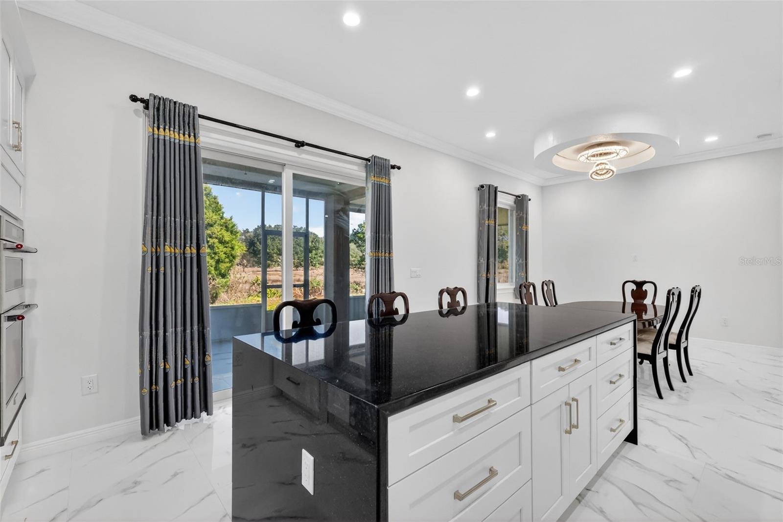 LADY LAKE LAKES PH 02 LT 01 BLK A - Residential