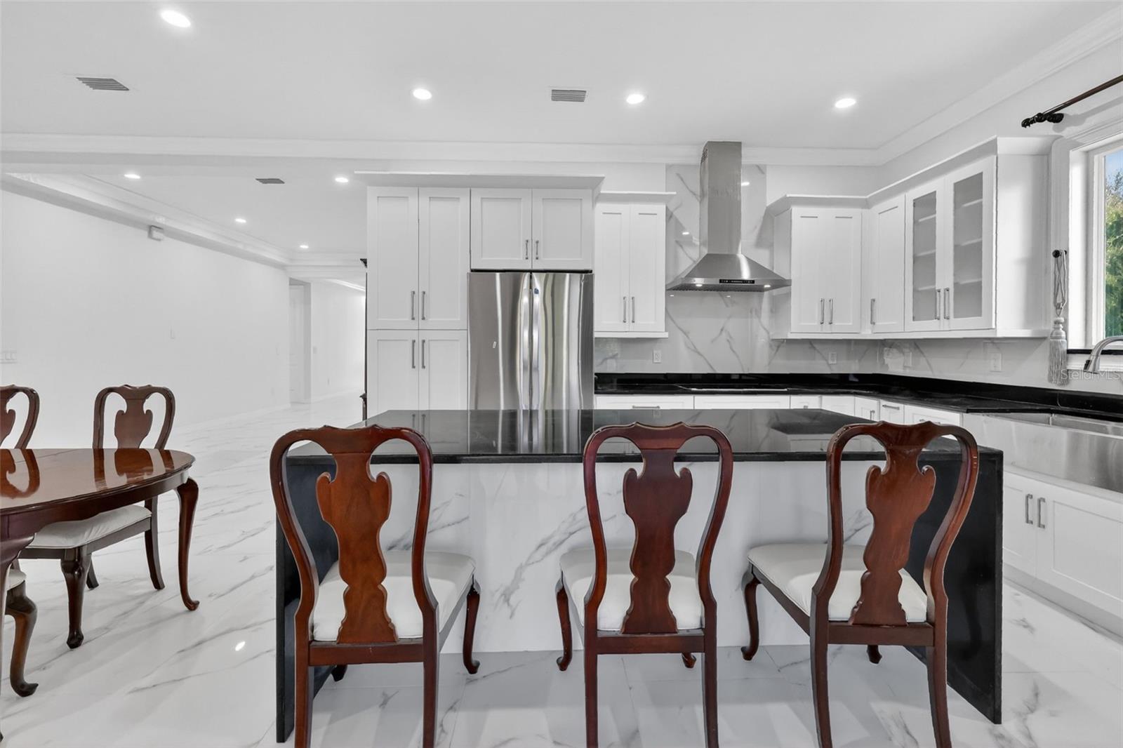 LADY LAKE LAKES PH 02 LT 01 BLK A - Residential