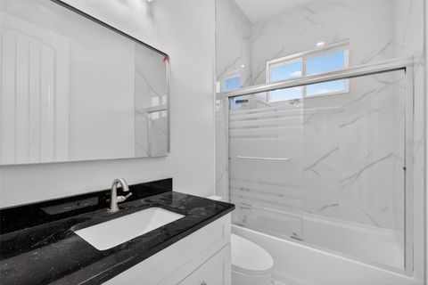 Tiny photo for 588 Dowling Circle, Lady Lake, FL 32159 (MLS # TB8455649)